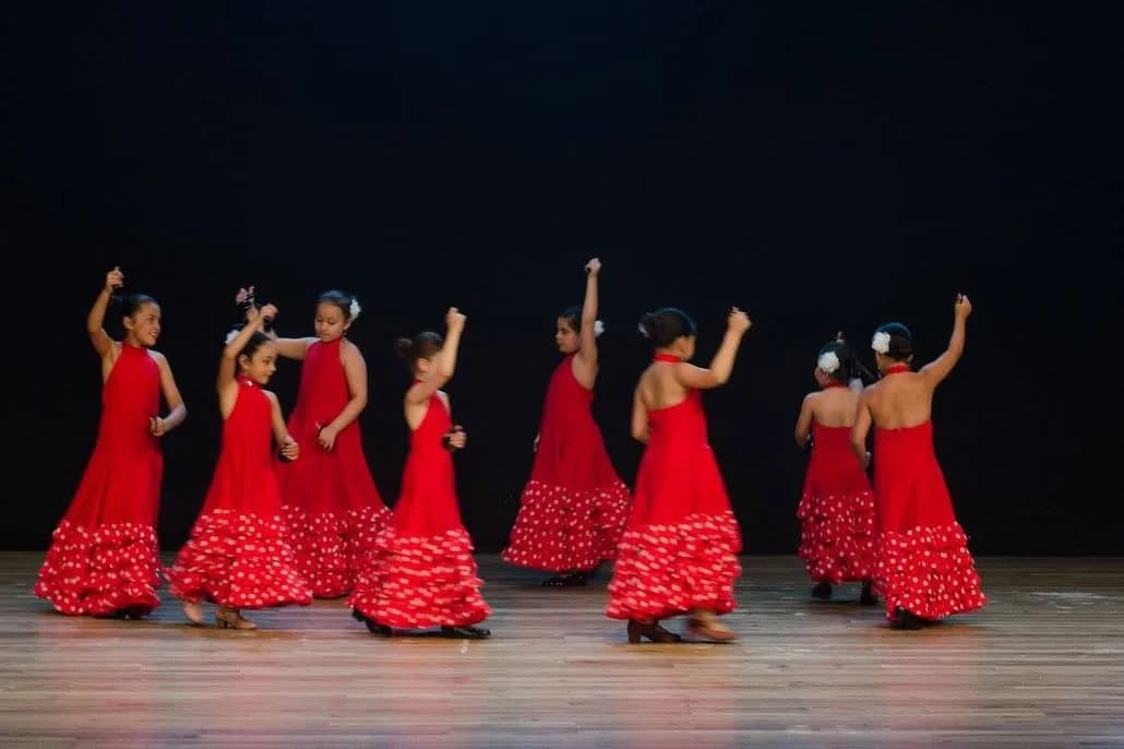 Alumnas de flamenco — nivel Iniciación